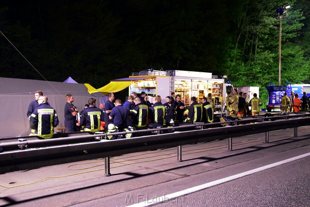 VU Gefahrgut LKW umgestuerzt A 4 Rich Koeln Hoehe AS Gummersbach P631.JPG - Miklos Laubert